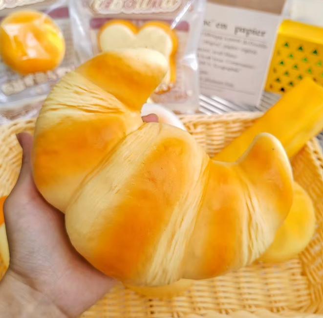 Velvi Croissant Squishy